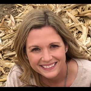 Meet your Posher, Deb